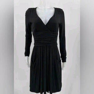 Athleta Black Ruched front pocket midi long sleeve athleisure dress size xs